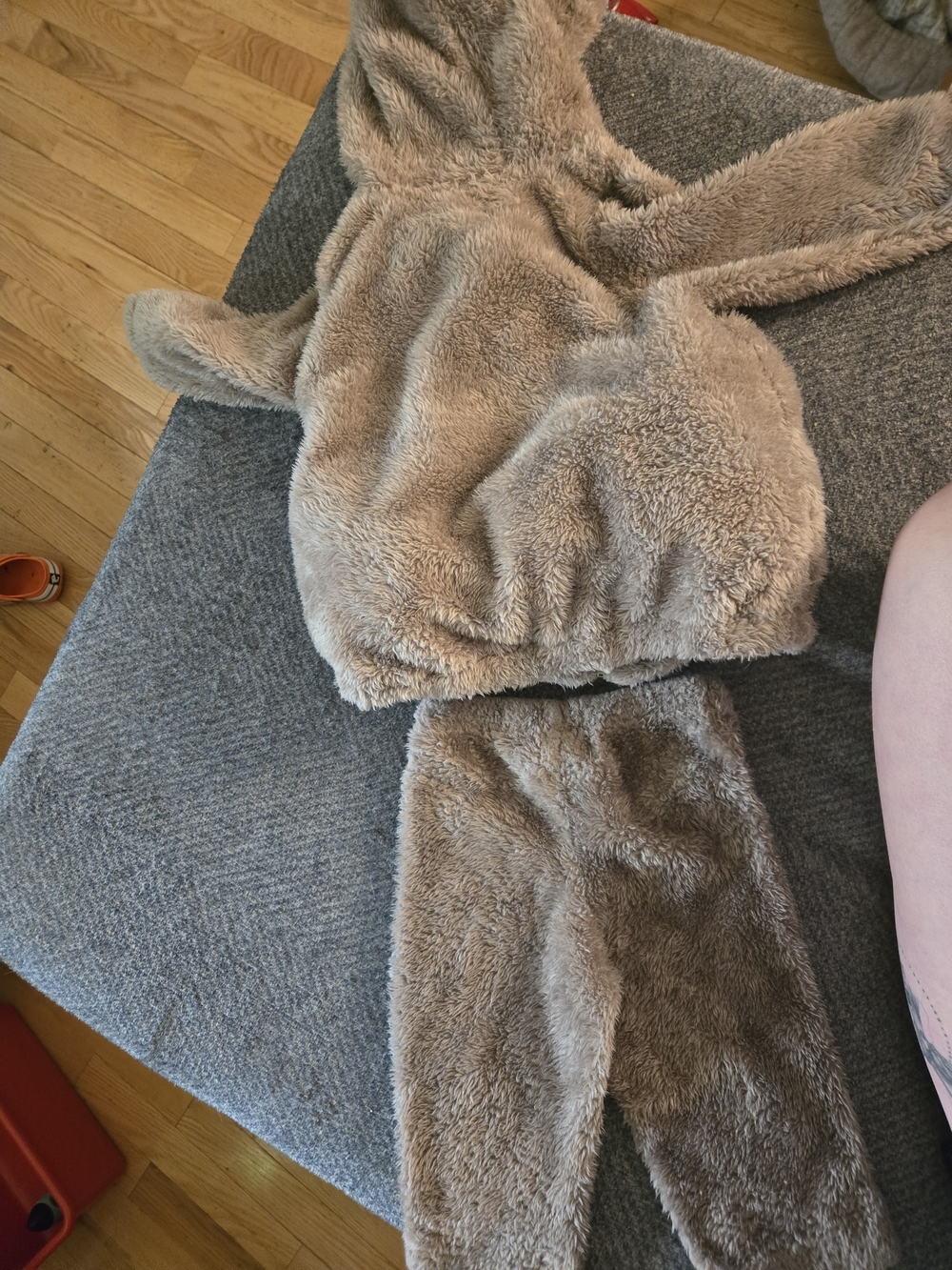 Brown Fuzzy Sloth Costume Two-Piece with Hood, 6-9 Months - Picture 5 of 5